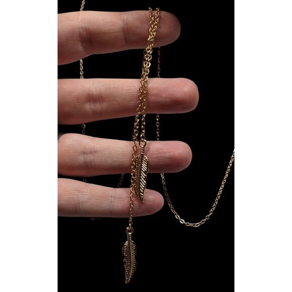 Nature Inspired Bohemian Feather Charm Gold Tone Lariat Necklace - Picture 5 of 6